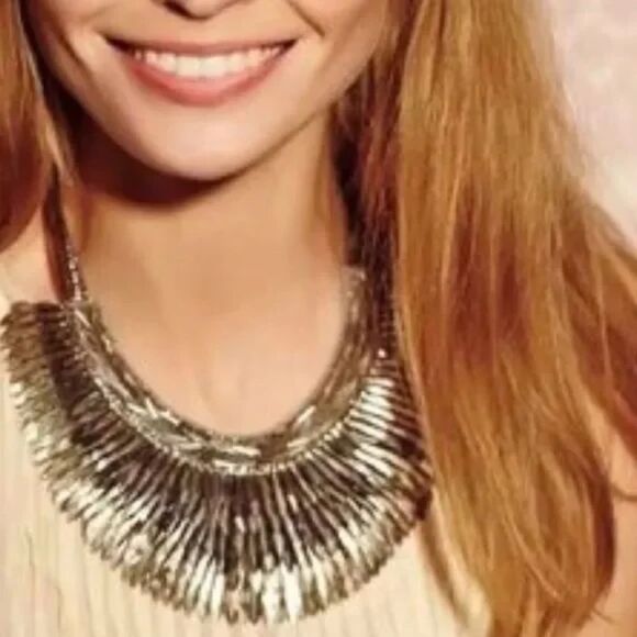 Stella & Dot Pegasus Bib Necklace Silver Limited Edition - Picture 5 of 10